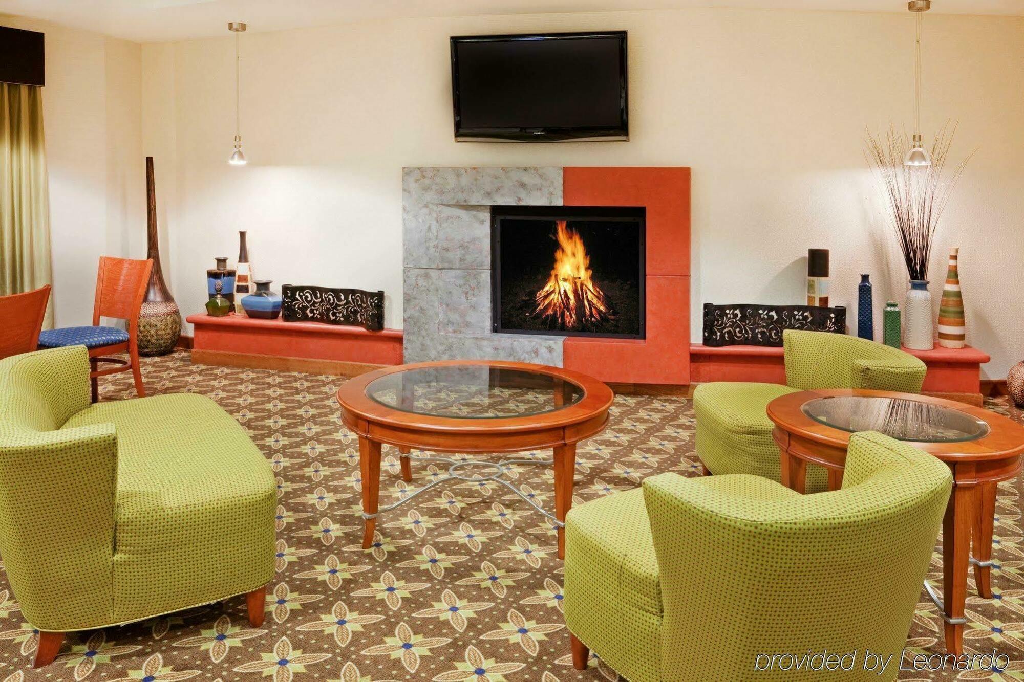 Hampton Inn Westfield Exterior photo